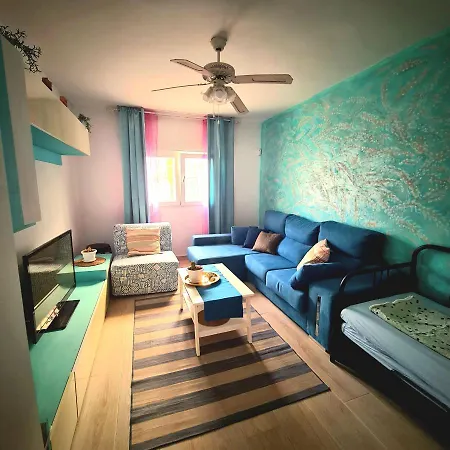Vakantiehuis * Holiday * Casa De Vacaciones * Urb. Chayofita Apartment *